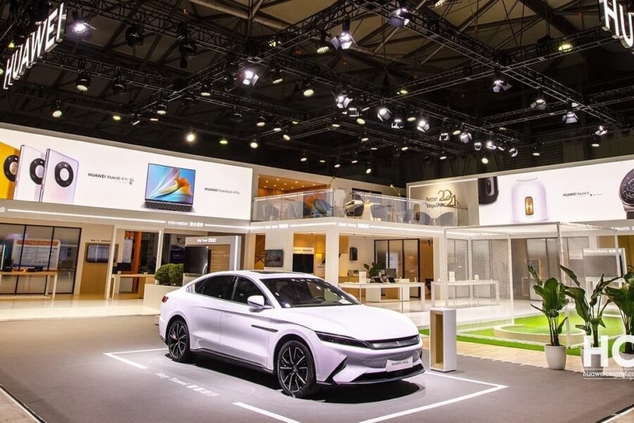 منتظر خودروی برقی Alpha S Intelligent Luxury با سیستم هوشمند هواوی باشید